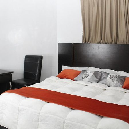 Blue Moon Hotels Victoria Island Lagos Buitenkant foto