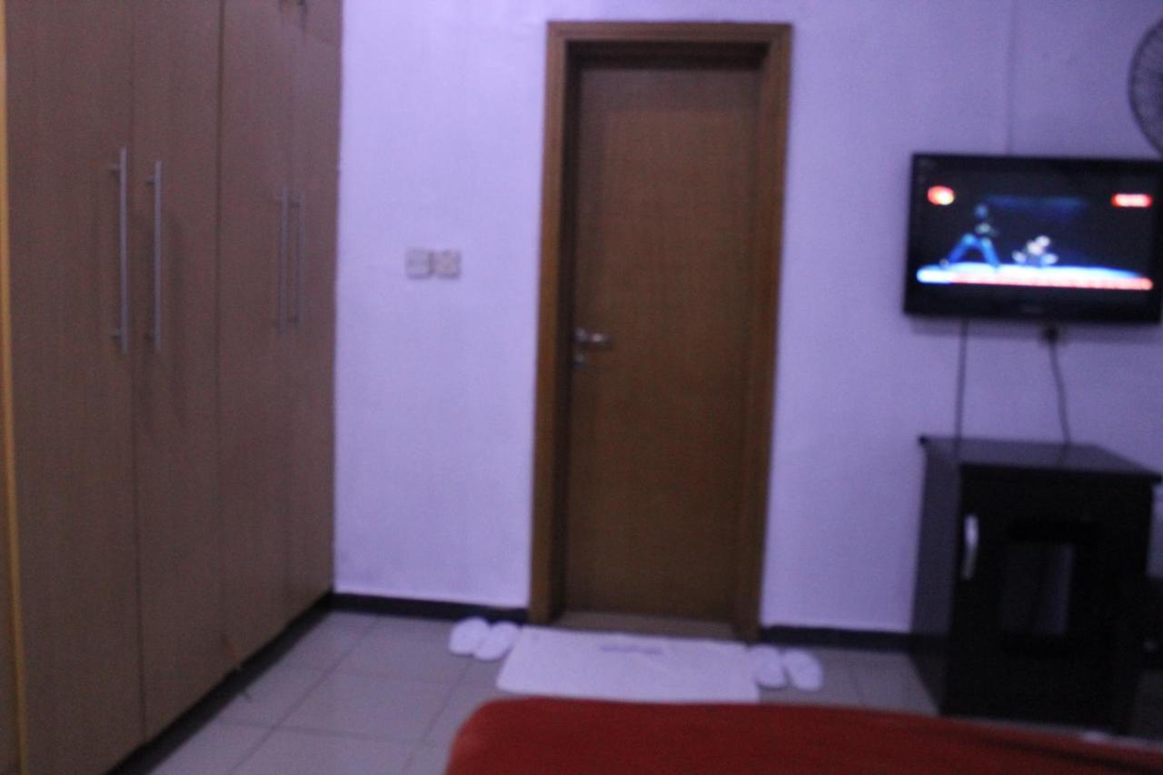 Blue Moon Hotels Victoria Island Lagos Buitenkant foto