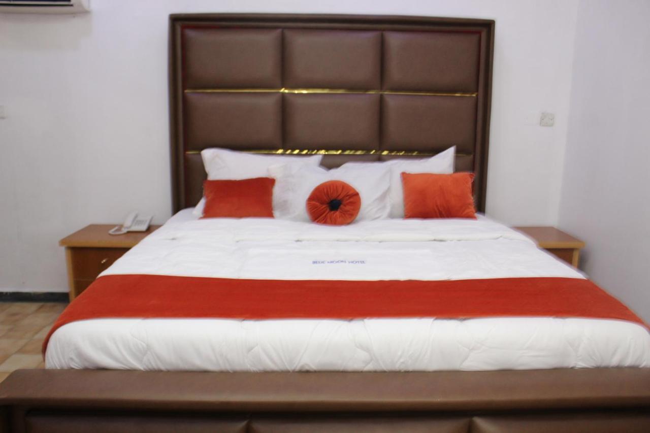 Blue Moon Hotels Victoria Island Lagos Buitenkant foto