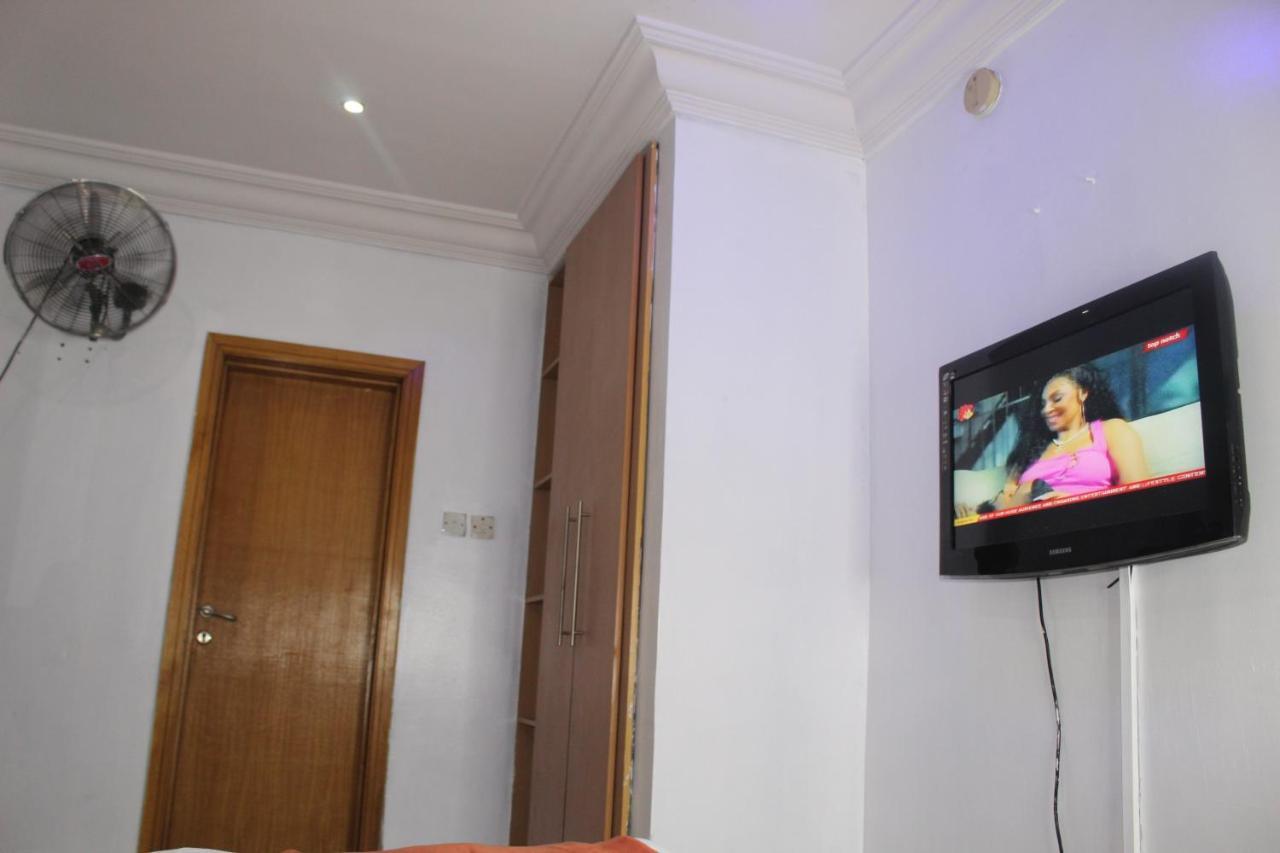 Blue Moon Hotels Victoria Island Lagos Buitenkant foto
