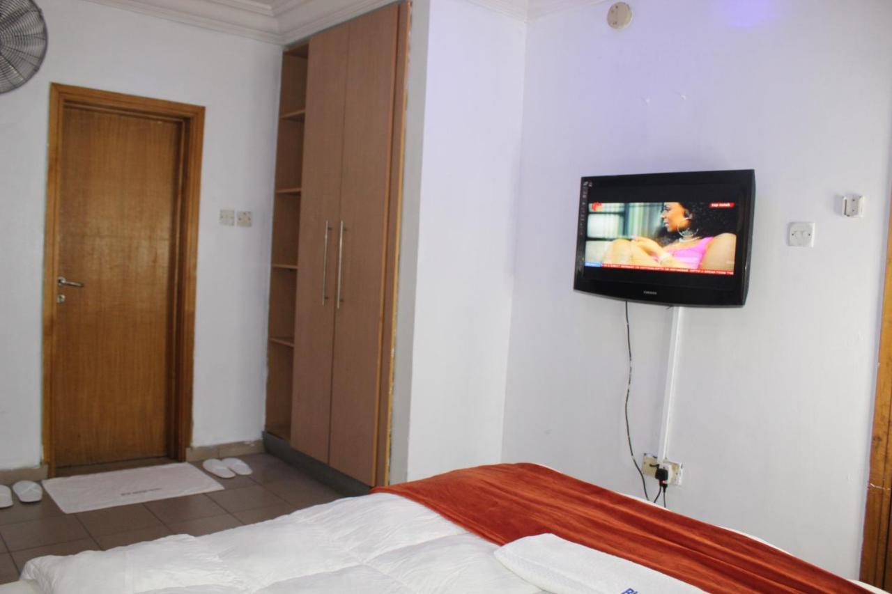 Blue Moon Hotels Victoria Island Lagos Buitenkant foto