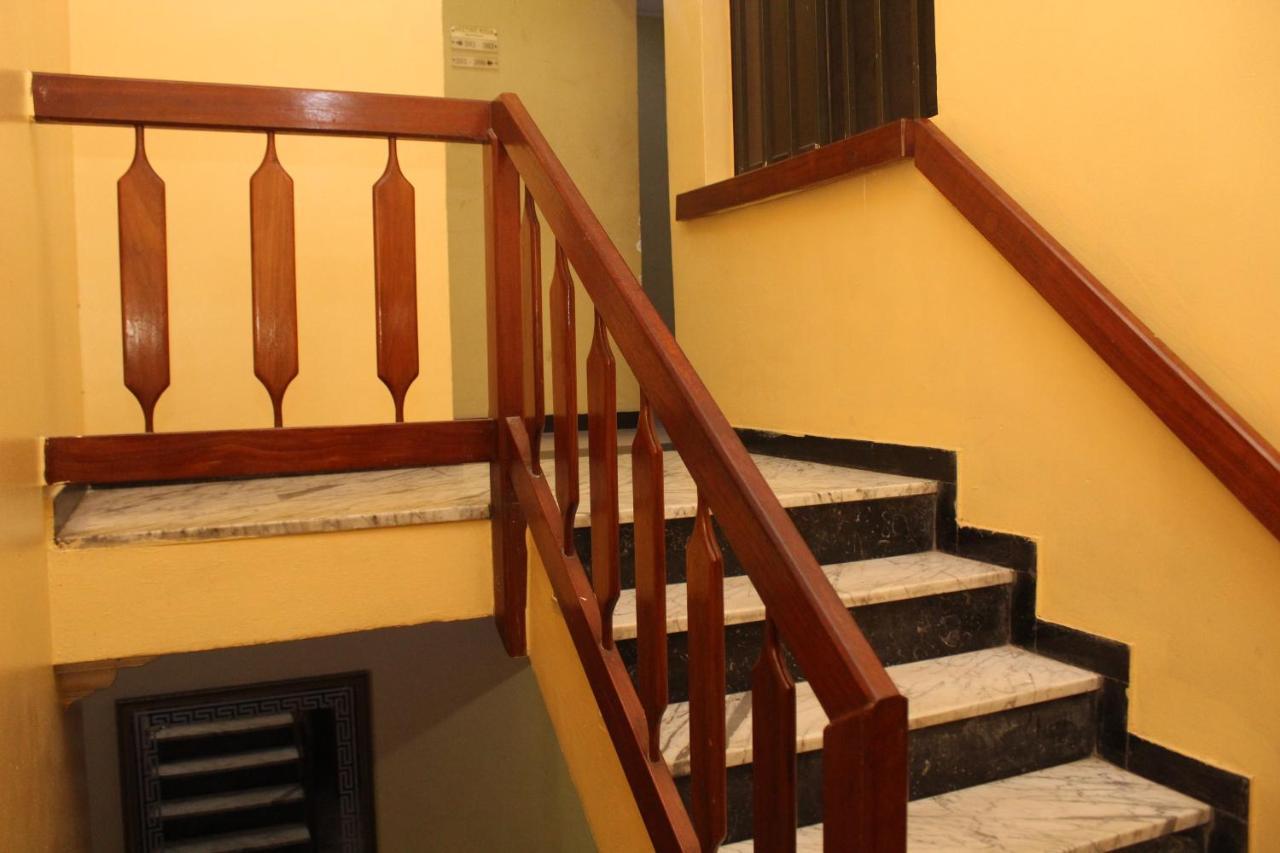 Blue Moon Hotels Victoria Island Lagos Buitenkant foto