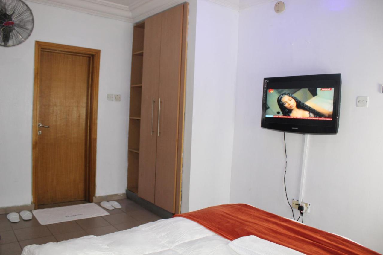 Blue Moon Hotels Victoria Island Lagos Buitenkant foto