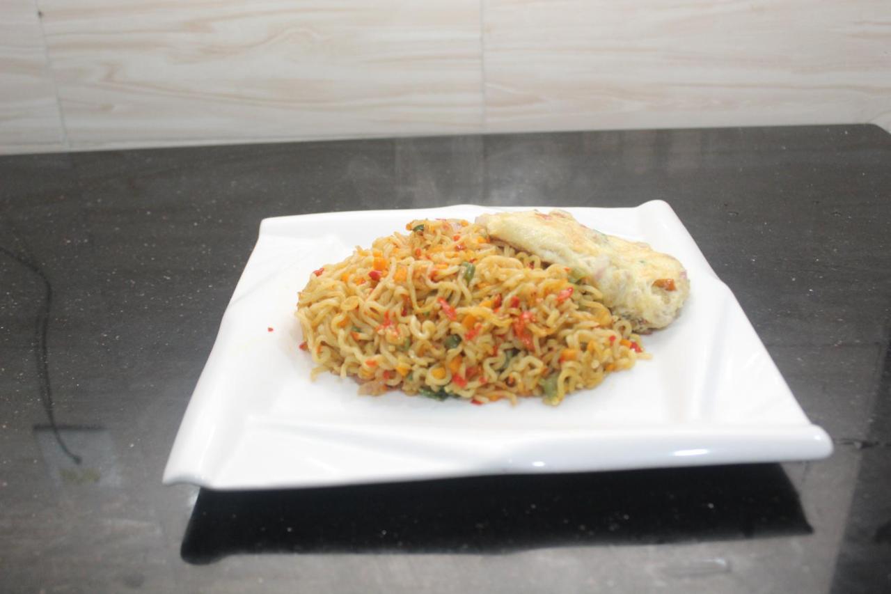 Blue Moon Hotels Victoria Island Lagos Buitenkant foto
