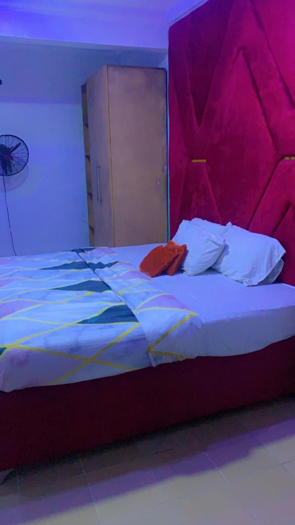Blue Moon Hotels Victoria Island Lagos Buitenkant foto