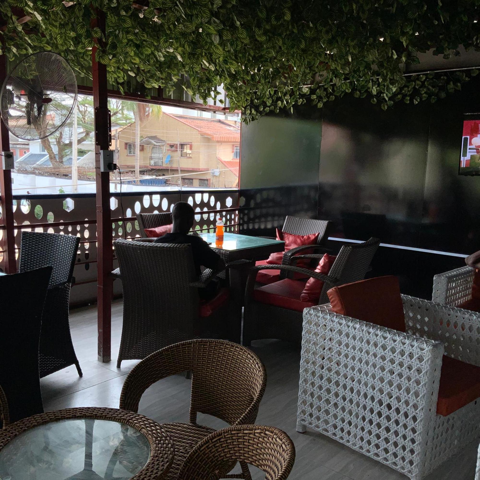 Blue Moon Hotels Victoria Island Lagos Buitenkant foto
